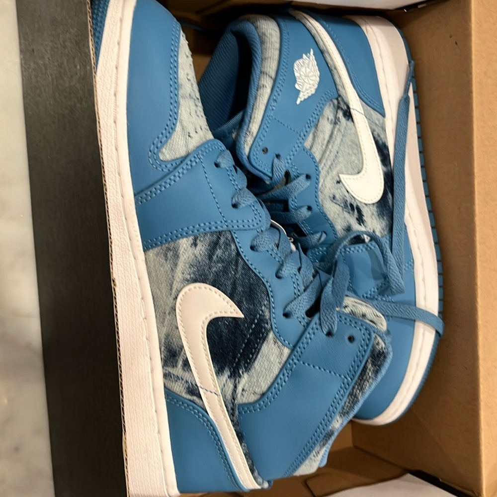 Jordan 1 washed denim